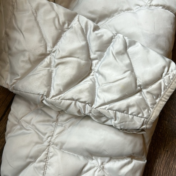 Girls Northface Jacket - Picture 4 of 4